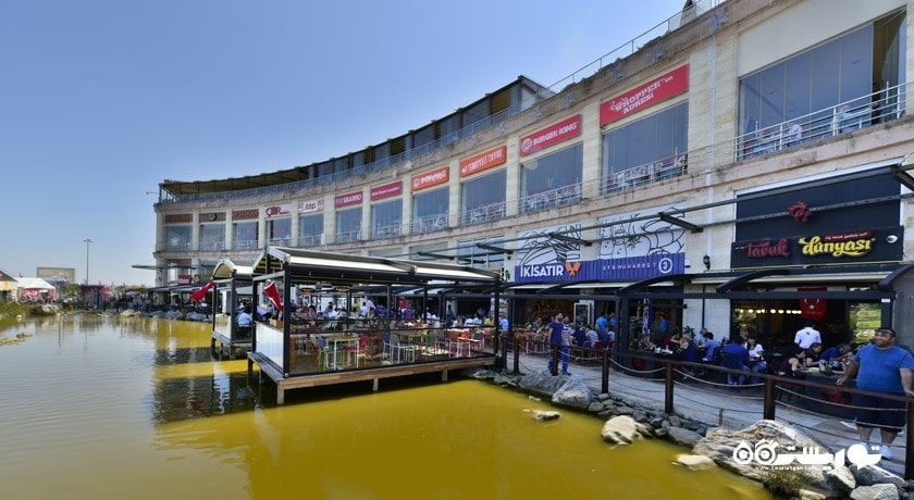 مرکز خرید ویا پورت شهر ترکیه کشور استانبول